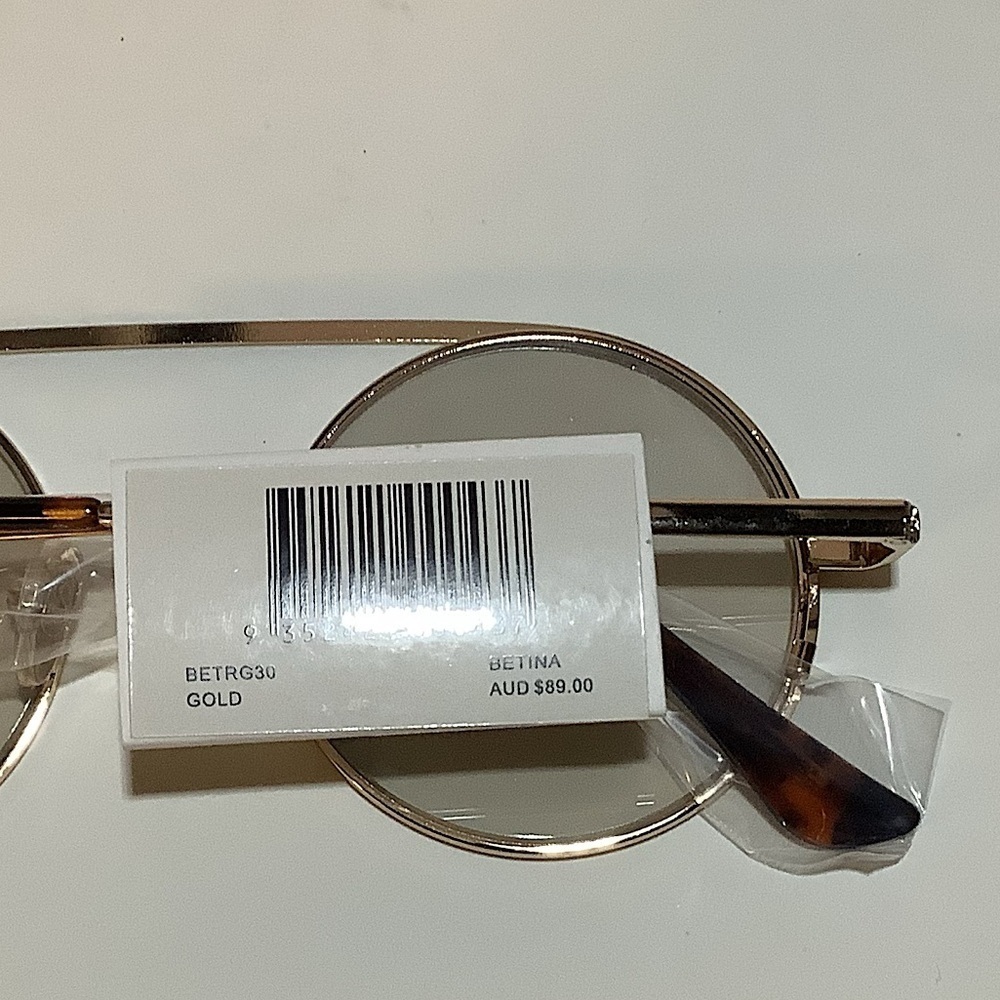 Shevoke Betina Round Sunglasses New - Picture 4 of 5